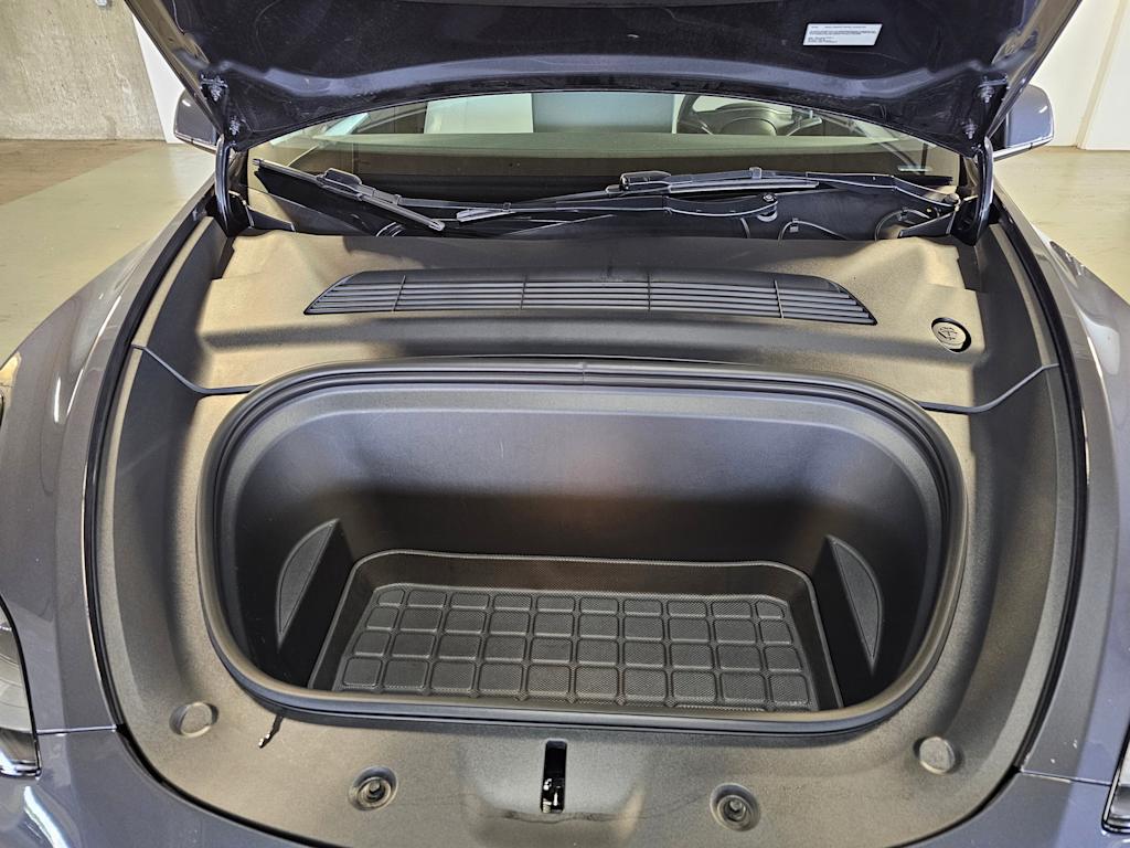 Thumbnail: 2023 Tesla Model Y - 9