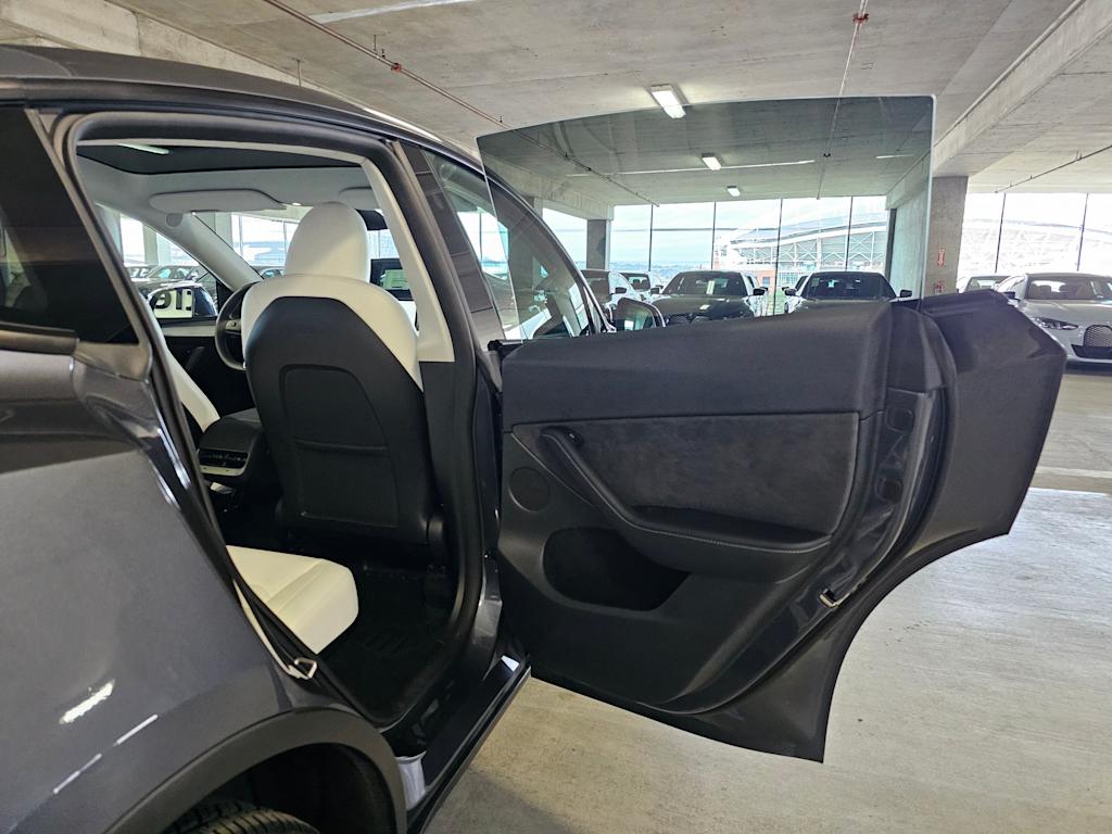 Thumbnail: 2023 Tesla Model Y - 28