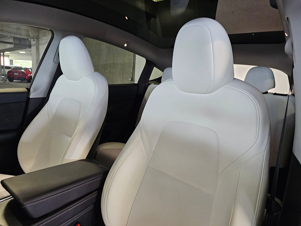 Thumbnail: 2023 Tesla Model Y - 12