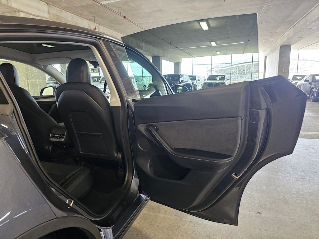 Thumbnail: 2023 Tesla Model Y - 31