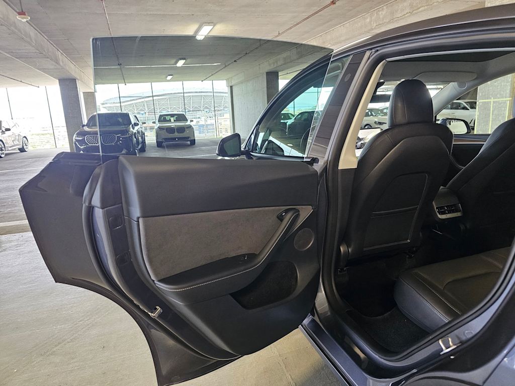 Thumbnail: 2023 Tesla Model Y - 12
