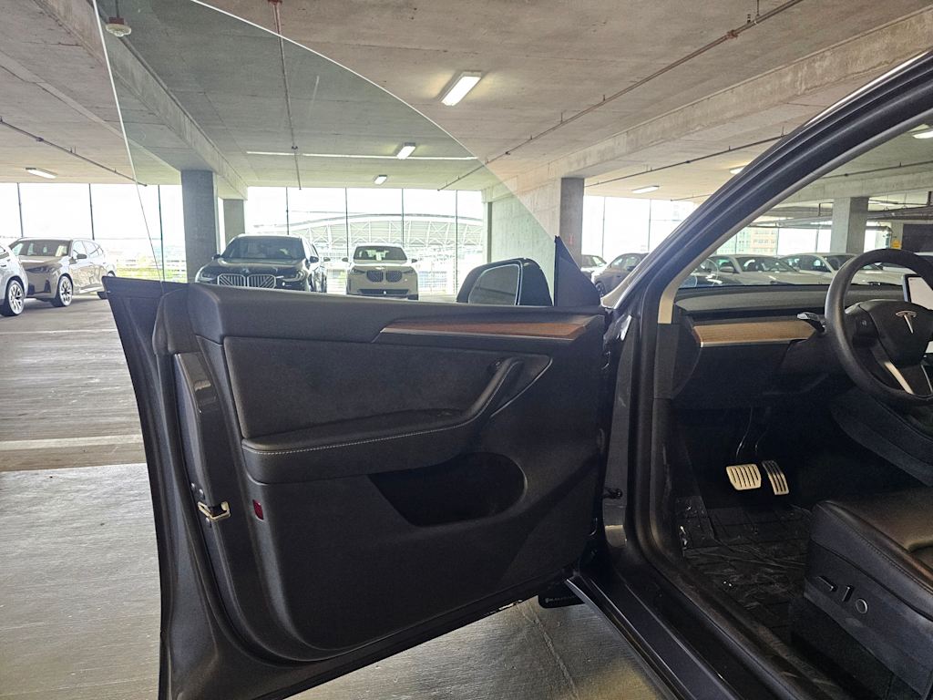 Thumbnail: 2023 Tesla Model Y - 28