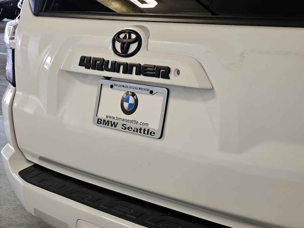 Thumbnail: 2018 Toyota 4Runner - 7