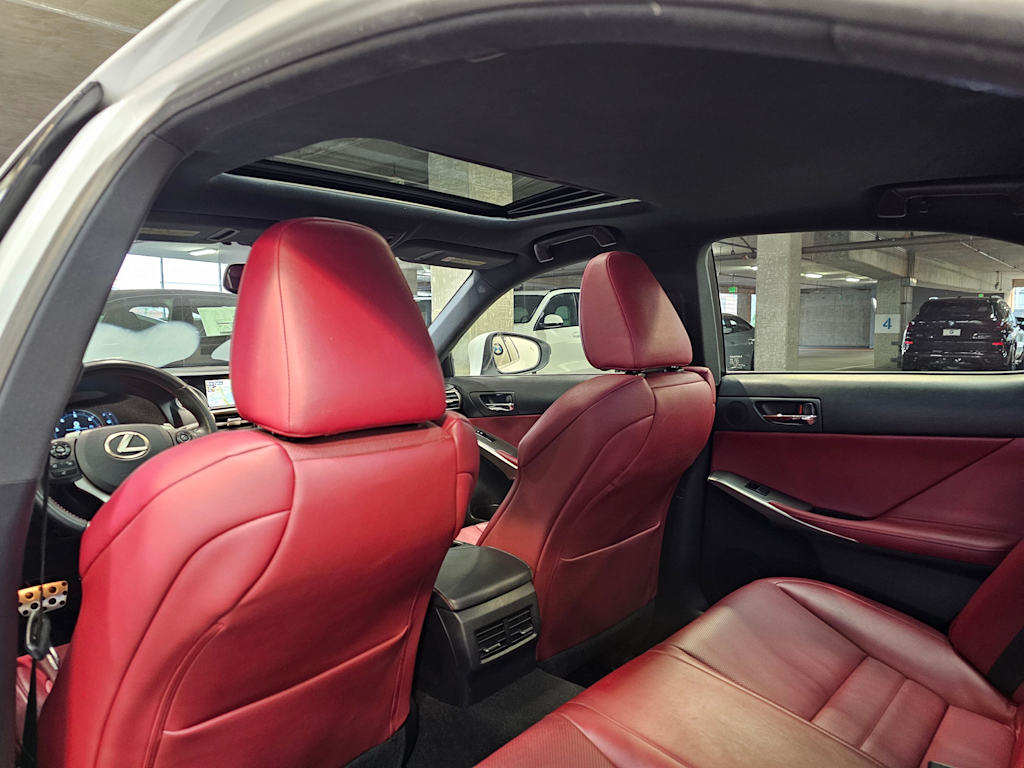 Thumbnail: 2015 Lexus IS - 12