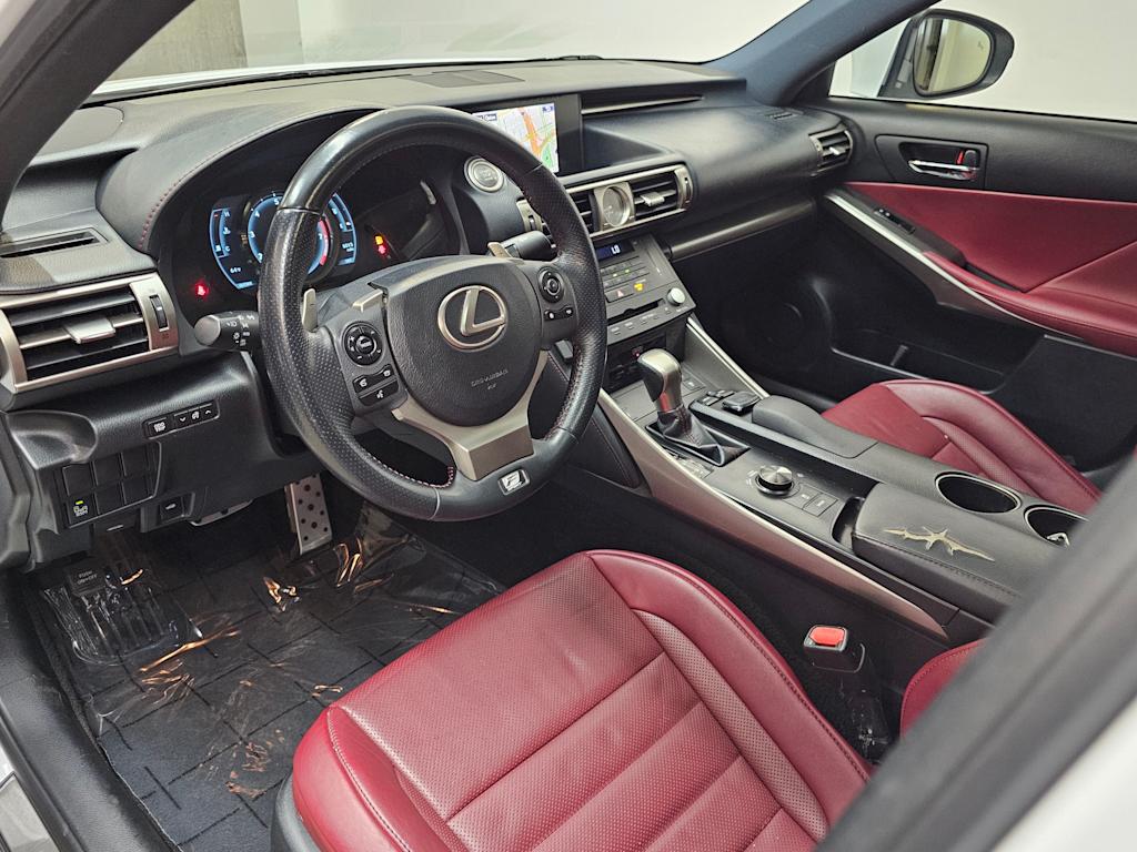 Thumbnail: 2015 Lexus IS - 2