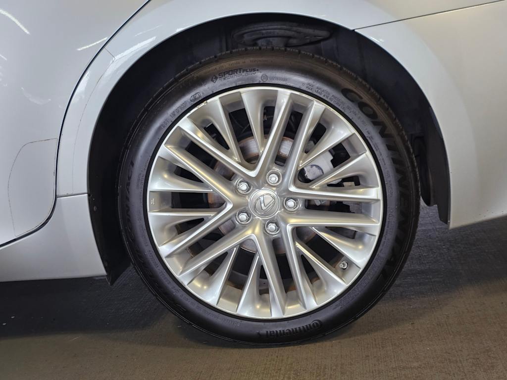Thumbnail: 2013 Lexus ES - 7