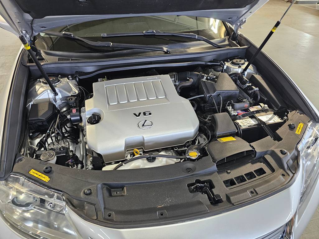 Thumbnail: 2013 Lexus ES - 8