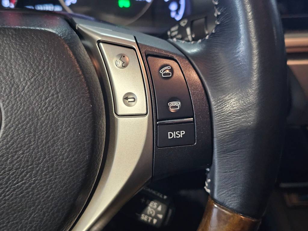Thumbnail: 2013 Lexus ES - 23