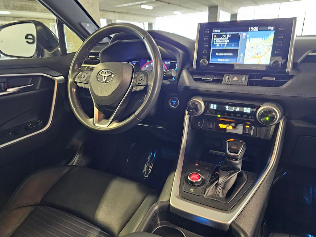 Thumbnail: 2020 Toyota RAV4 - 14