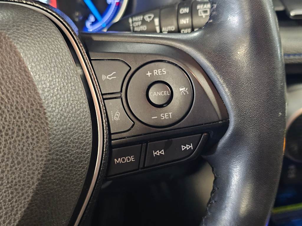 Thumbnail: 2020 Toyota RAV4 - 25