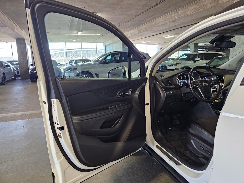 Thumbnail: 2019 Buick Encore - 29