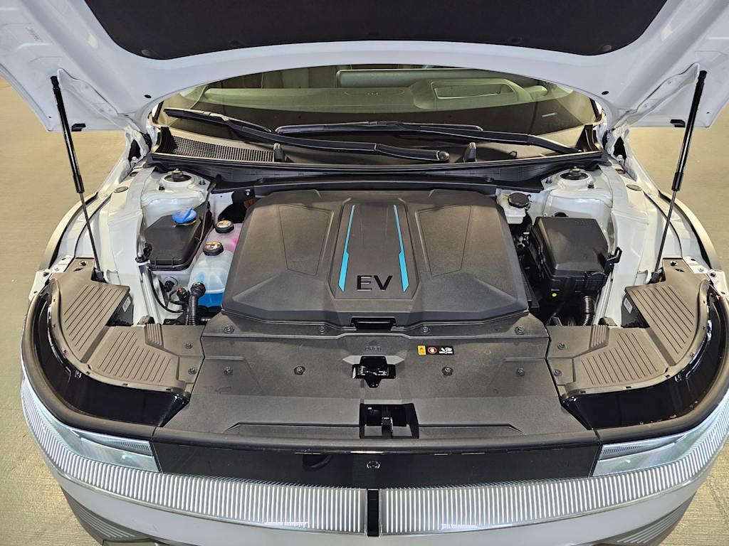 Thumbnail: 2023 Hyundai Ioniq 5 - 9