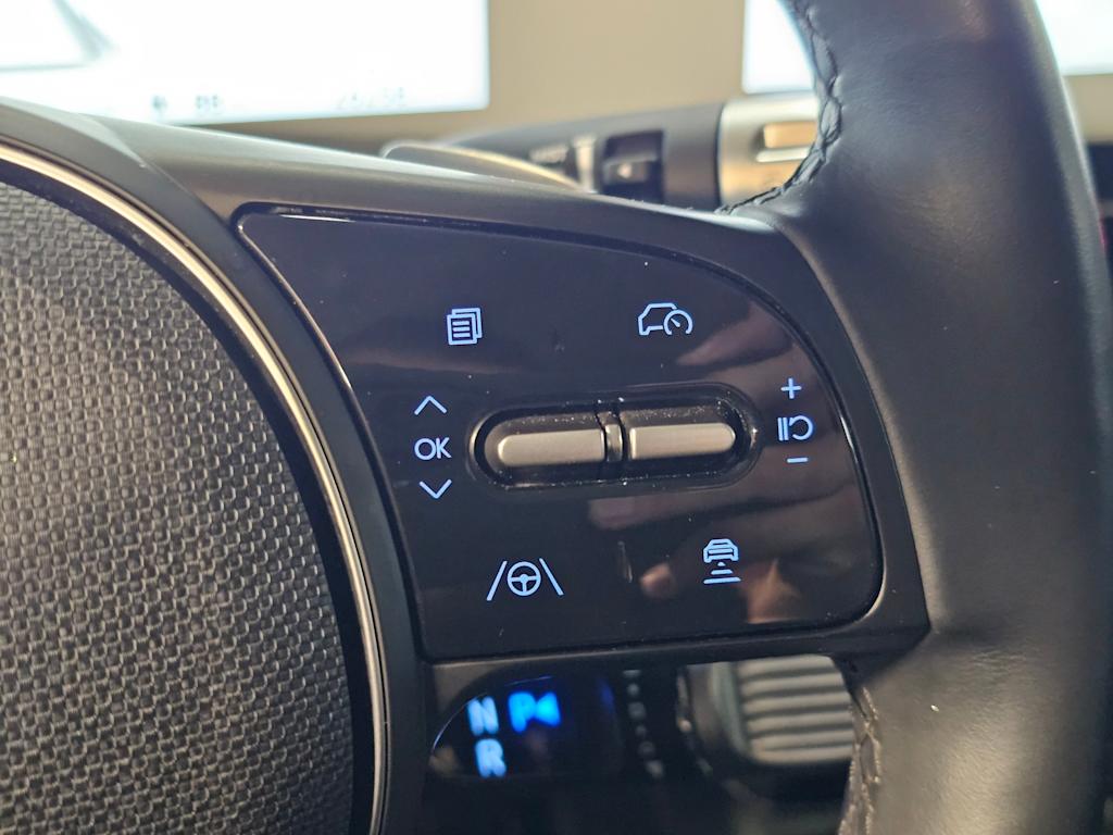 Thumbnail: 2023 Hyundai Ioniq 5 - 24