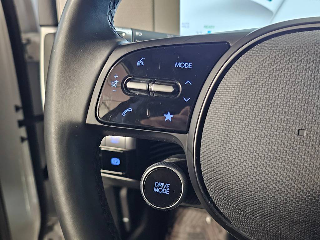 Thumbnail: 2023 Hyundai Ioniq 5 - 25