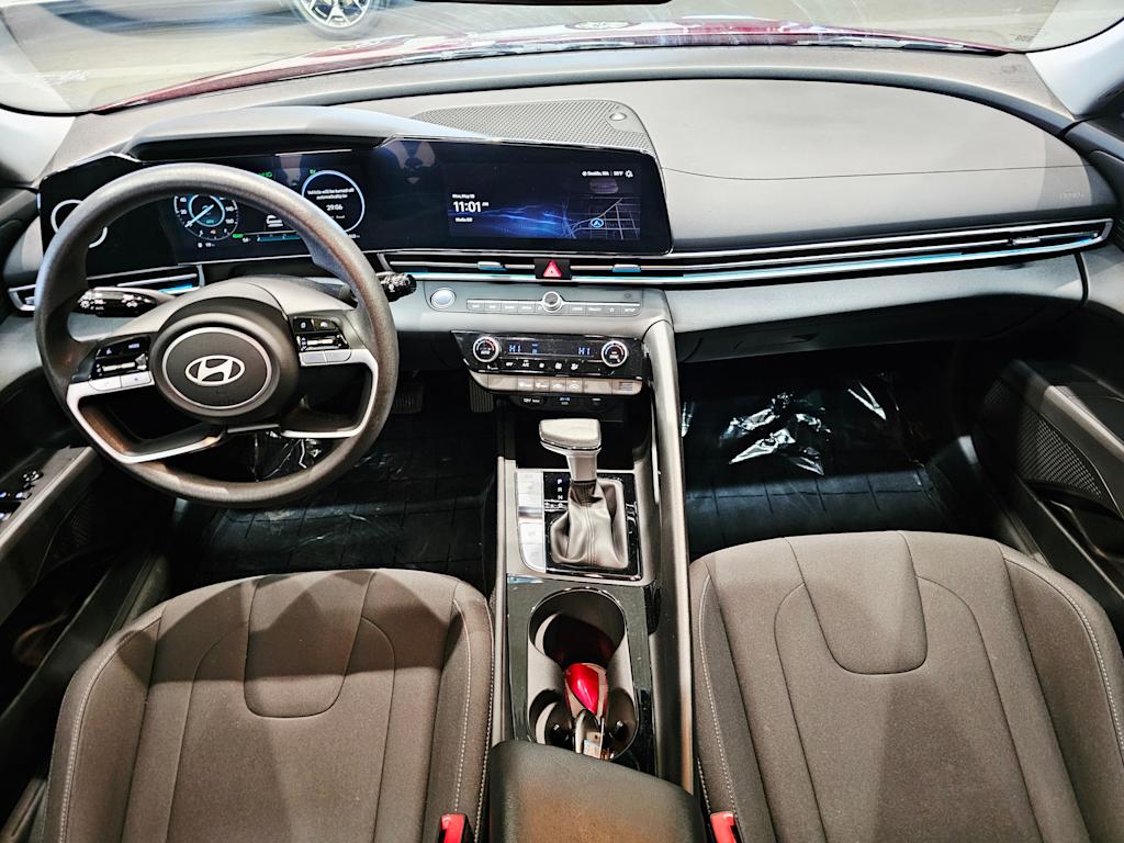 Thumbnail: 2024 Hyundai Elantra - 8