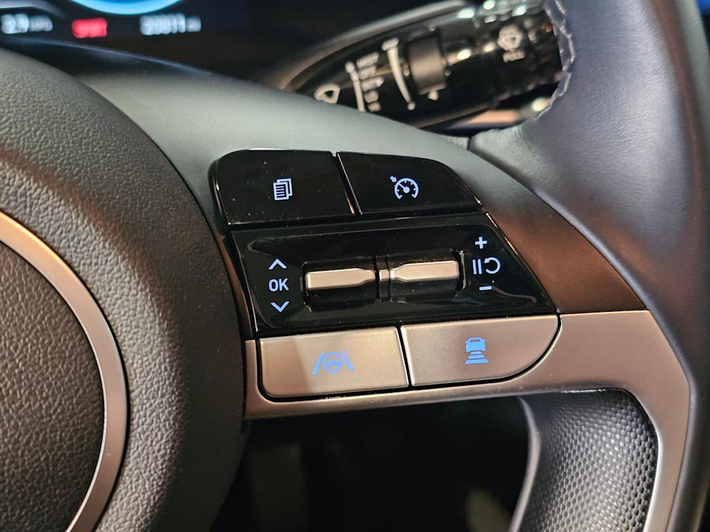 Thumbnail: 2022 Hyundai Elantra - 24
