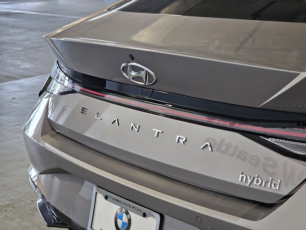 Thumbnail: 2022 Hyundai Elantra - 7