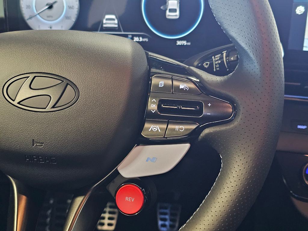 Thumbnail: 2025 Hyundai Elantra - 24