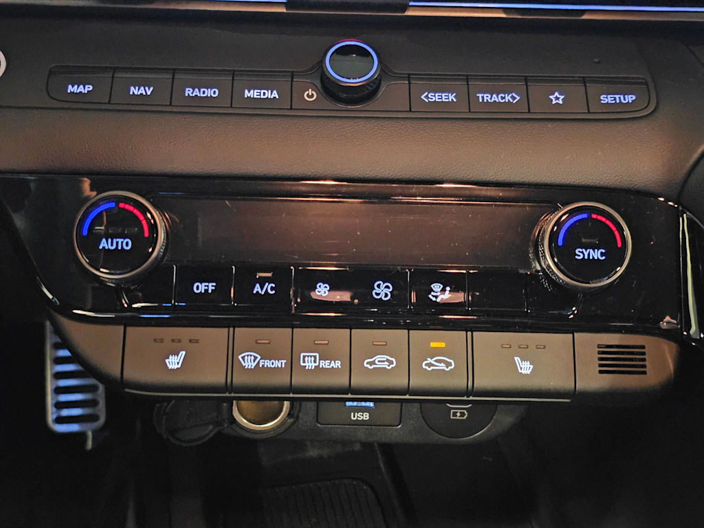 Thumbnail: 2025 Hyundai Elantra - 22