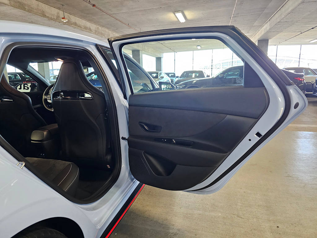Thumbnail: 2025 Hyundai Elantra - 31