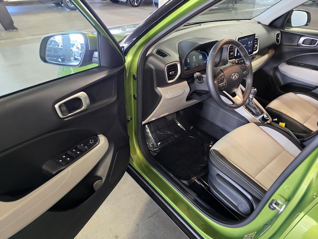 Thumbnail: 2024 Hyundai Venue - 14