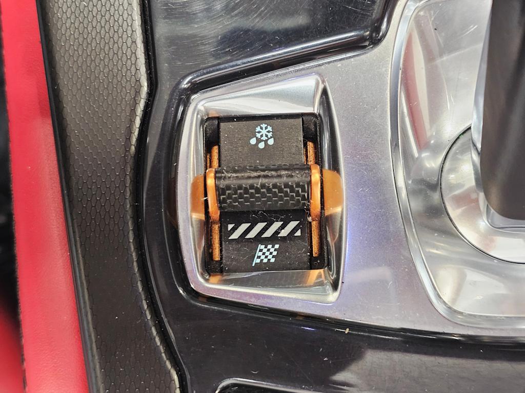 Thumbnail: 2014 Jaguar F-Type - 22