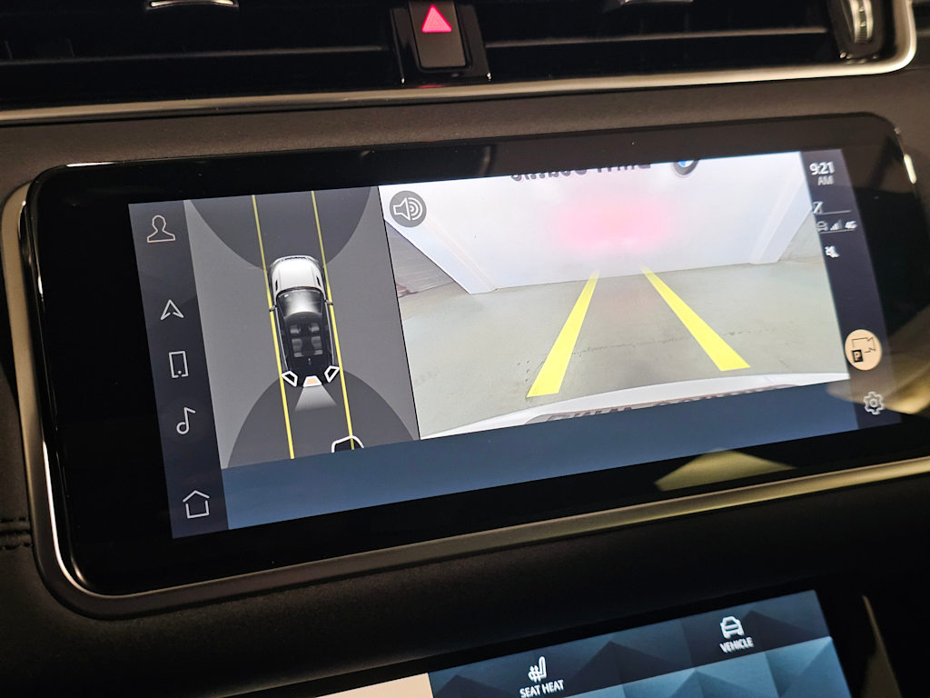 Thumbnail: 2023 Land Rover Range Rover Evoque - 24