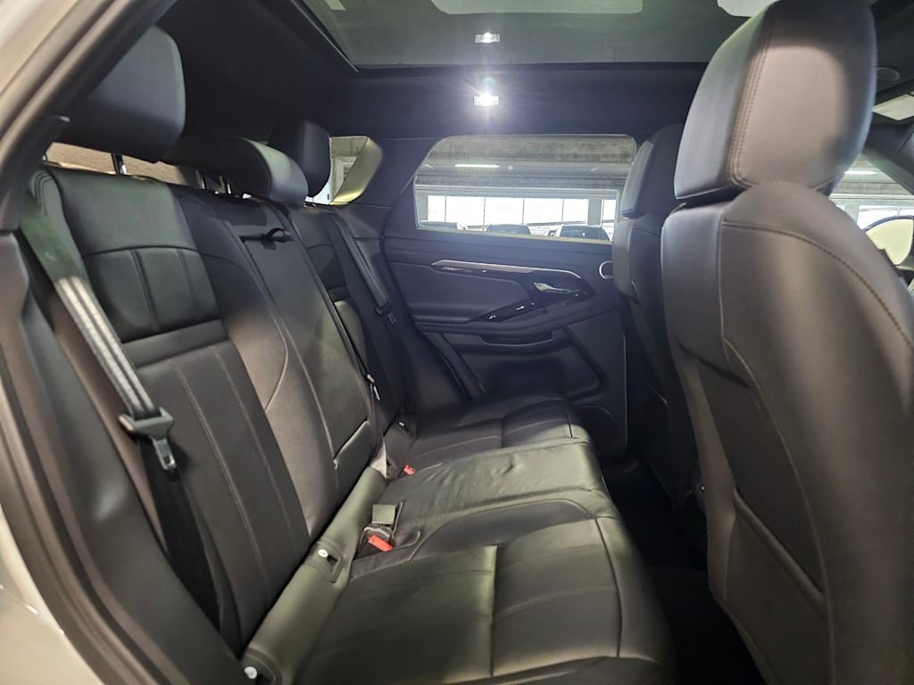 Thumbnail: 2023 Land Rover Range Rover Evoque - 36