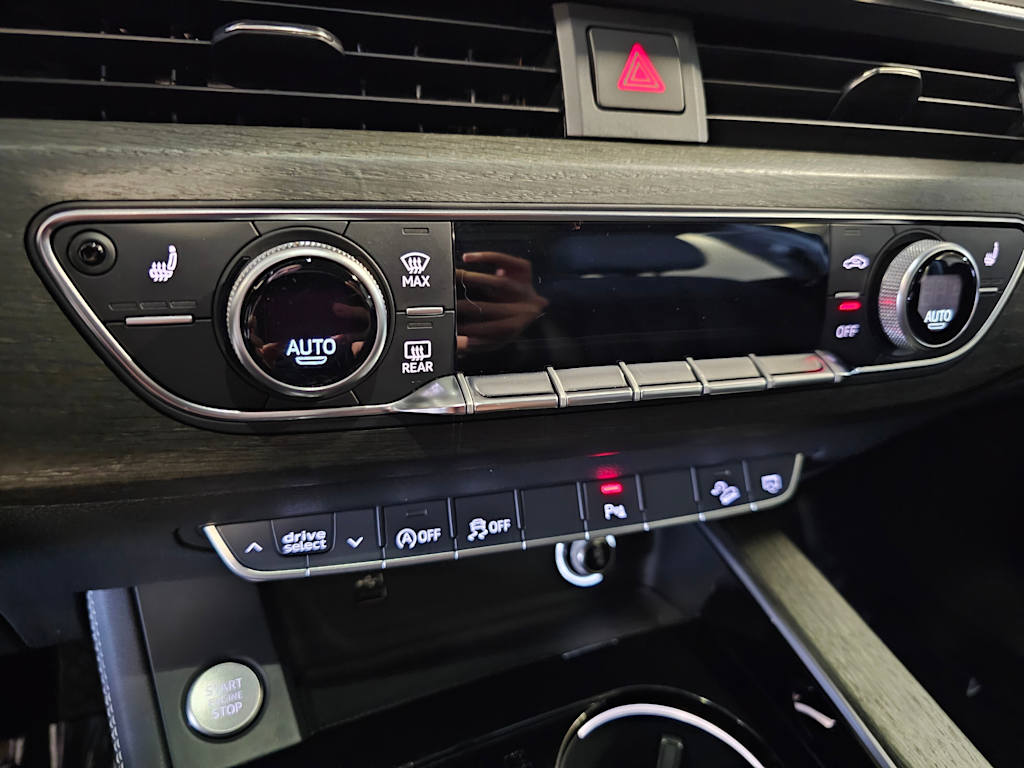 Thumbnail: 2020 Audi A4 - 26