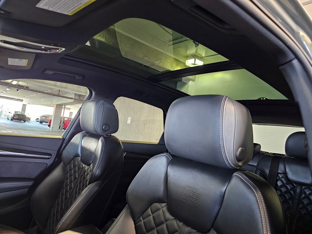 Thumbnail: 2024 Audi SQ5 - 28