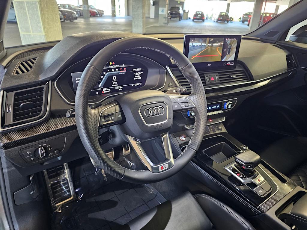 Thumbnail: 2024 Audi SQ5 - 2