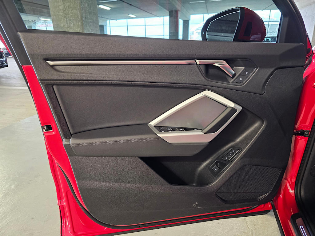 Thumbnail: 2022 Audi Q3 - 25