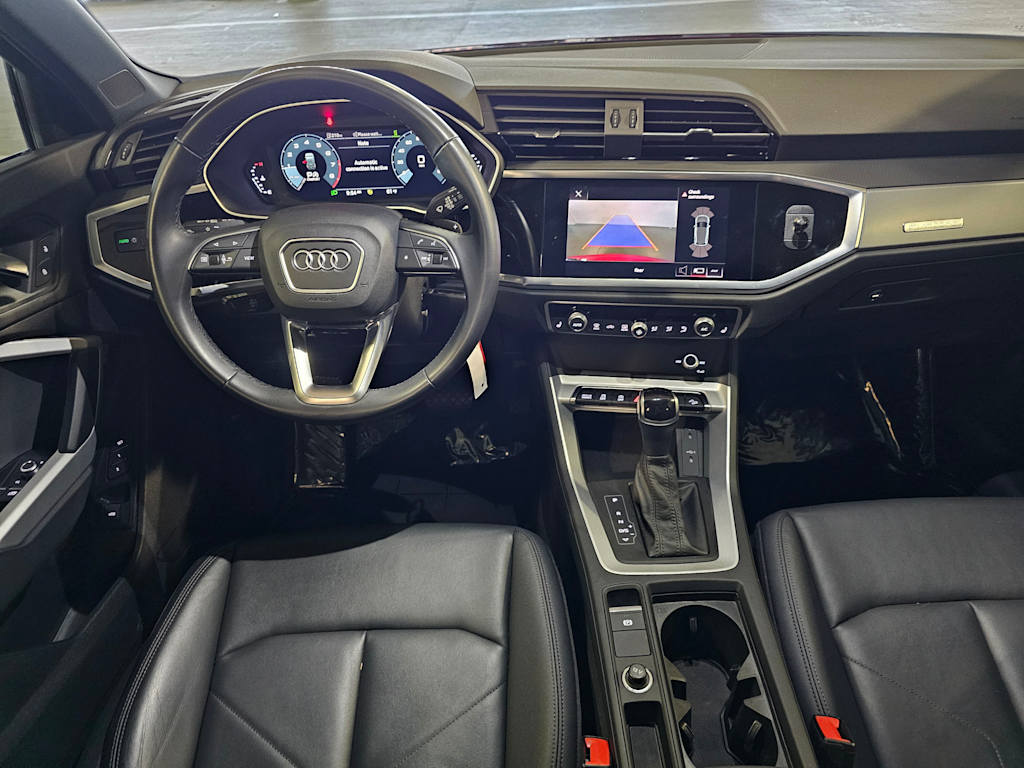 Thumbnail: 2022 Audi Q3 - 10