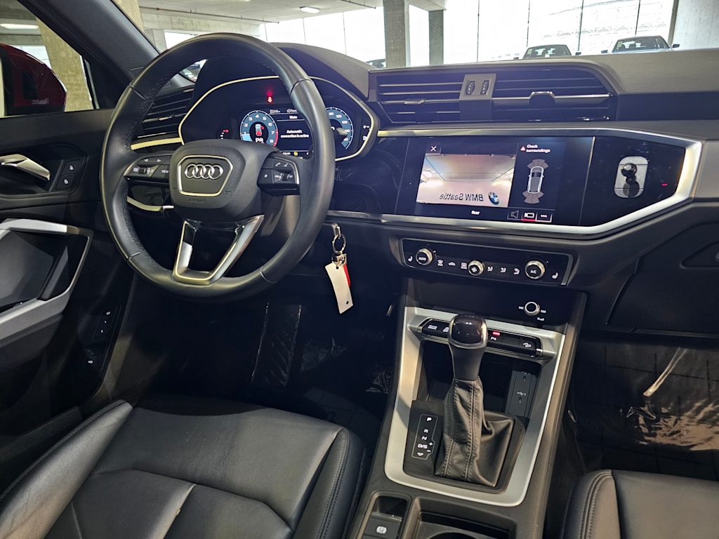 Thumbnail: 2022 Audi Q3 - 15