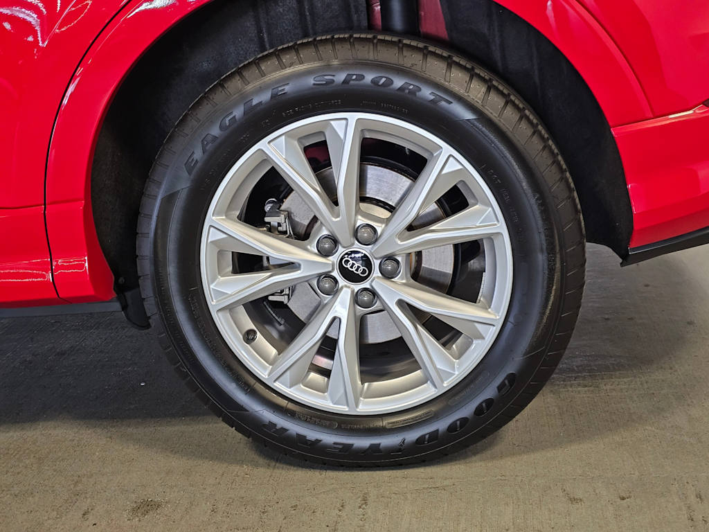 Thumbnail: 2022 Audi Q3 - 8