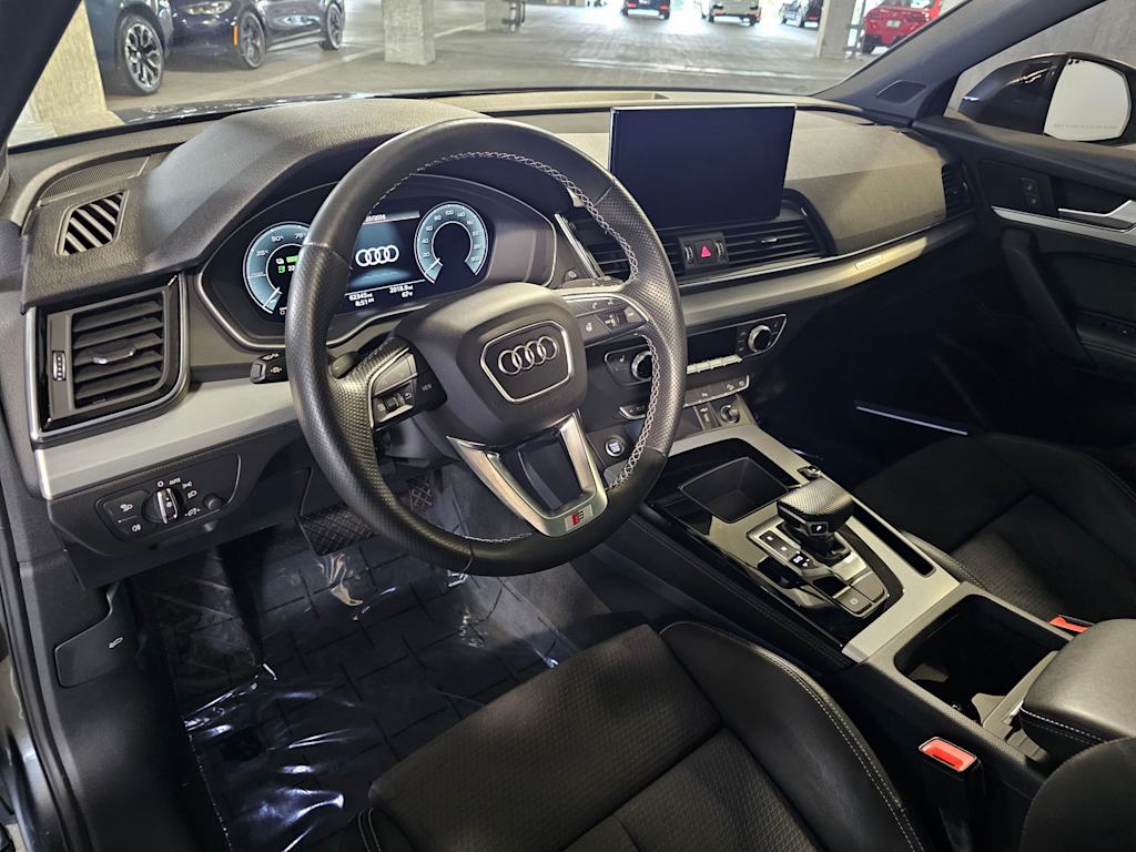 Thumbnail: 2021 Audi Q5 - 2