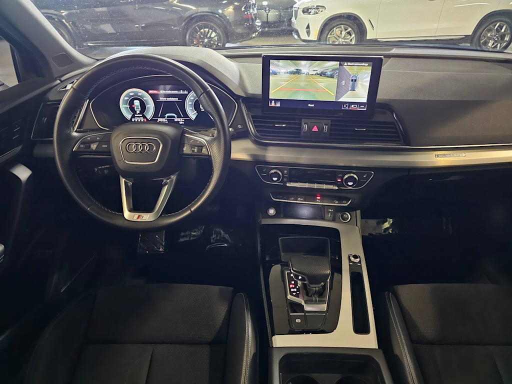 Thumbnail: 2021 Audi Q5 - 10