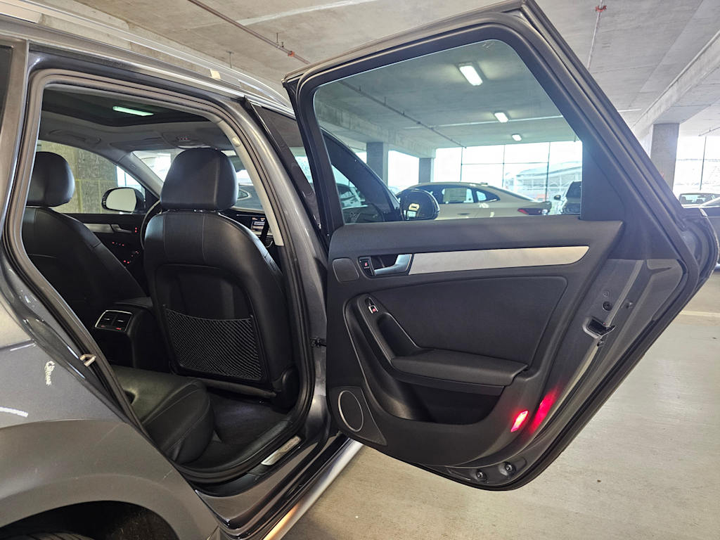 Thumbnail: 2013 Audi Allroad - 33