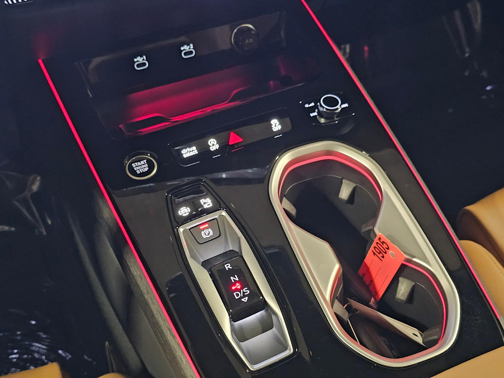 Thumbnail: 2026 Audi A6 - 17