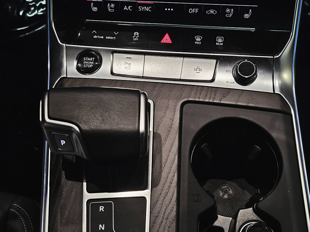 Thumbnail: 2021 Audi A6 - 25