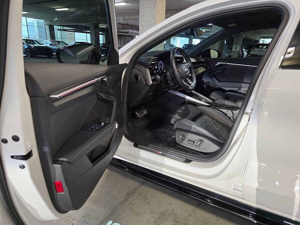 Thumbnail: 2022 Audi S3 - 12