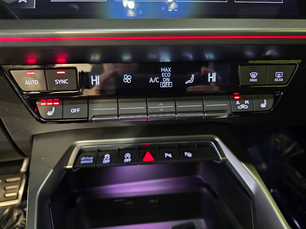 Thumbnail: 2022 Audi S3 - 22