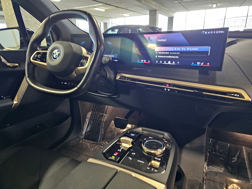 Thumbnail: 2024 BMW iX - 13