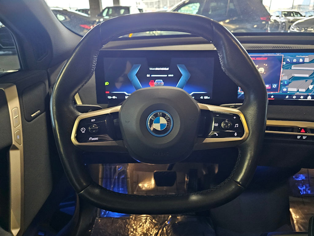 Thumbnail: 2024 BMW iX - 12