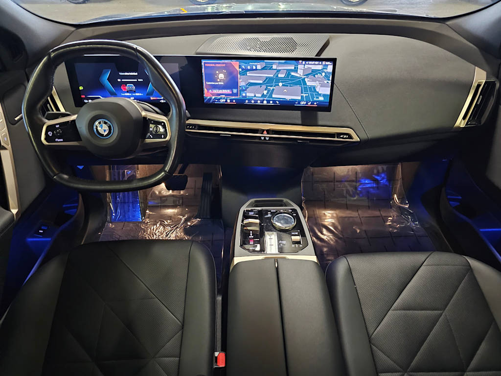 Thumbnail: 2024 BMW iX - 8