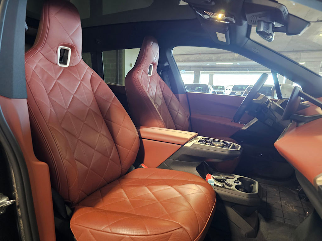 Thumbnail: 2024 BMW iX - 34