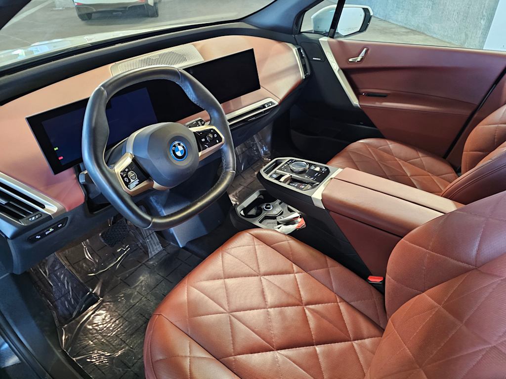 Thumbnail: 2024 BMW iX - 9