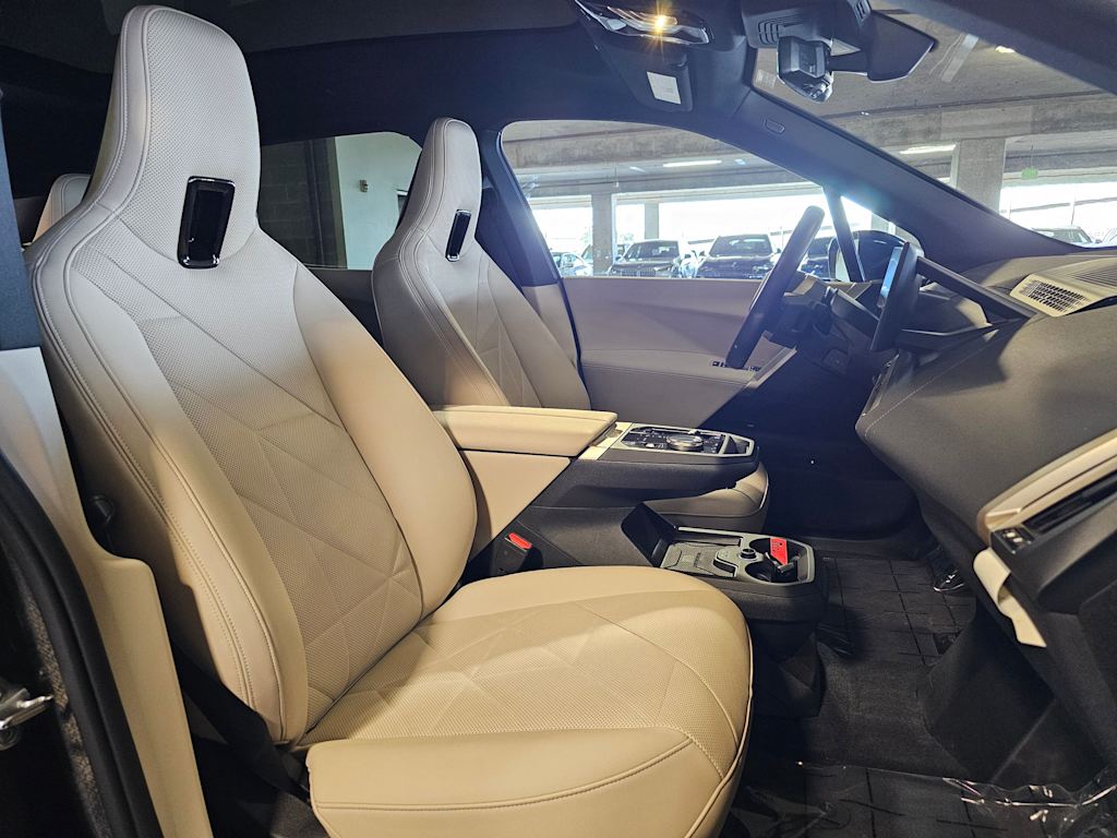 Thumbnail: 2024 BMW iX - 34