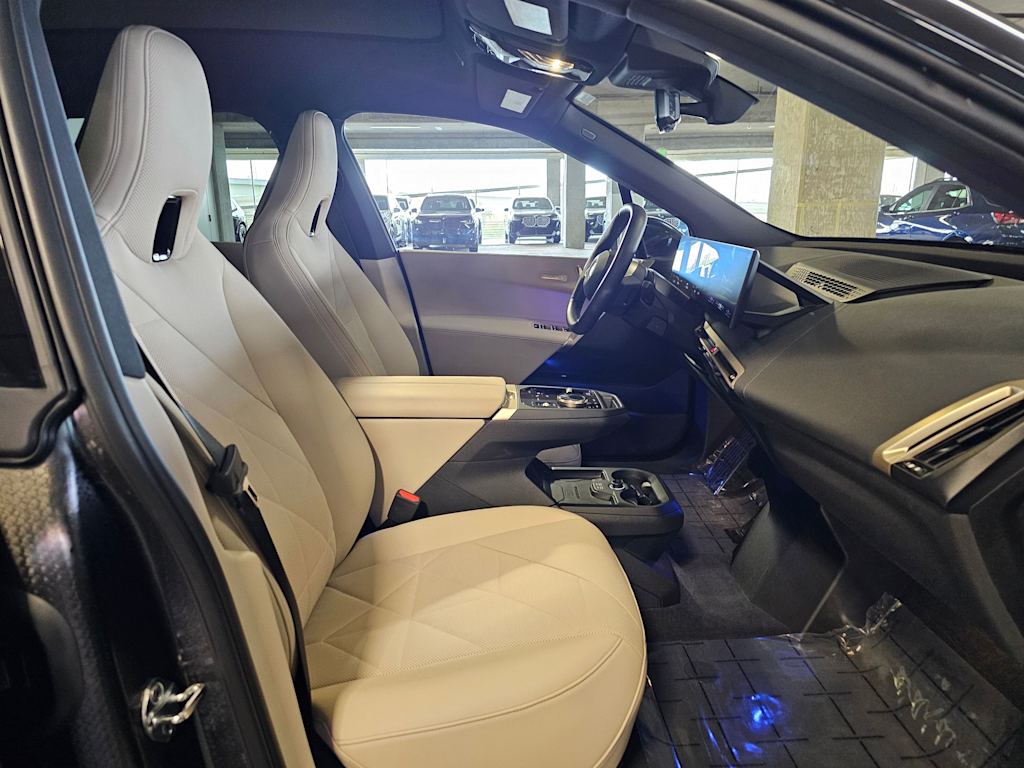 Thumbnail: 2024 BMW iX - 32