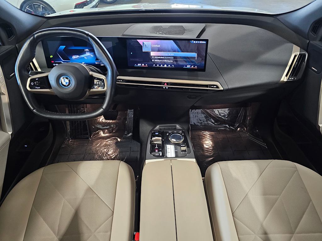 Thumbnail: 2024 BMW iX - 9